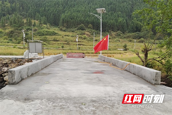 永兴县七甲乡:建起"连心桥" 为祖国华诞献礼