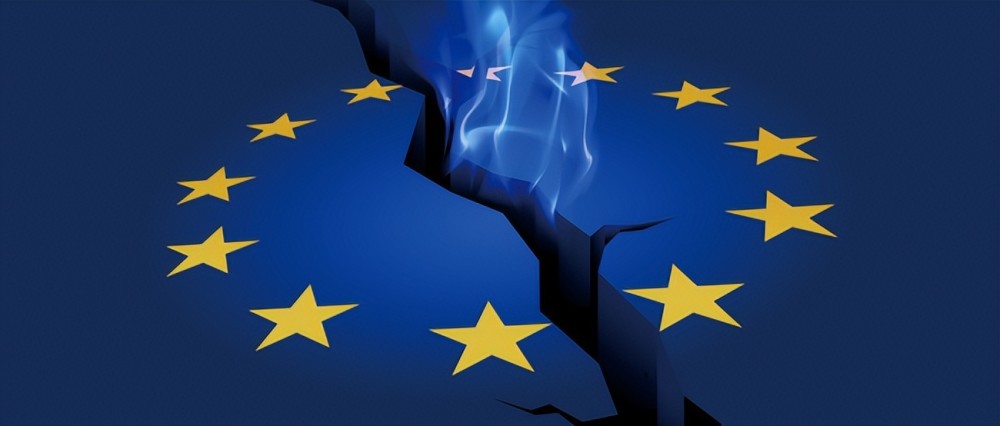 欧盟开启对俄第八轮制裁之际，默克尔发声：欧洲和平离不开俄到深夜都会浏览量暴涨!