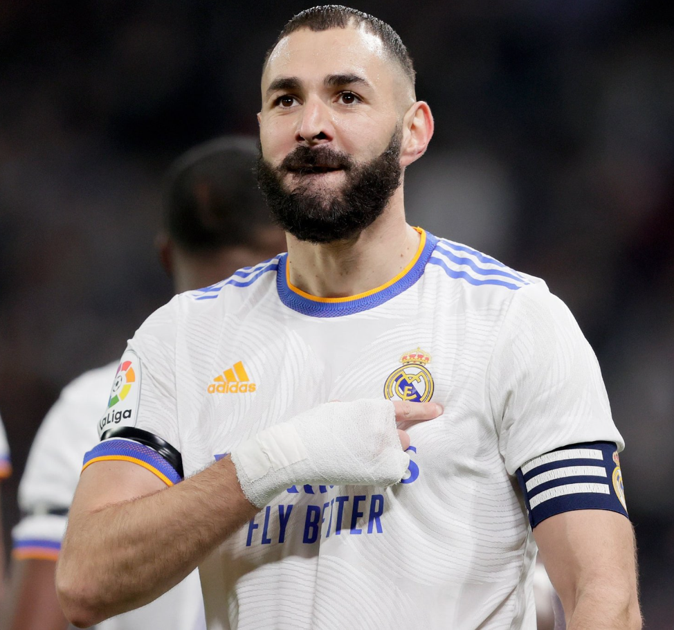 皇马续约本泽马?留至2024年夏天,2022金球奖大热门!