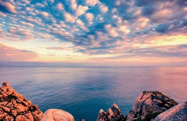 大海吞吐日月,登东极可一览拥有大小28个岛和108个岩礁距普陀沈家门45