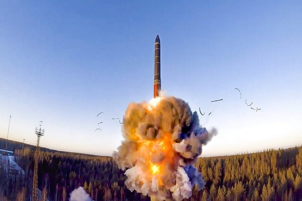拜登最直接警告，普京用战术核武是“世界末日”！泽连斯基要先发制人打击？