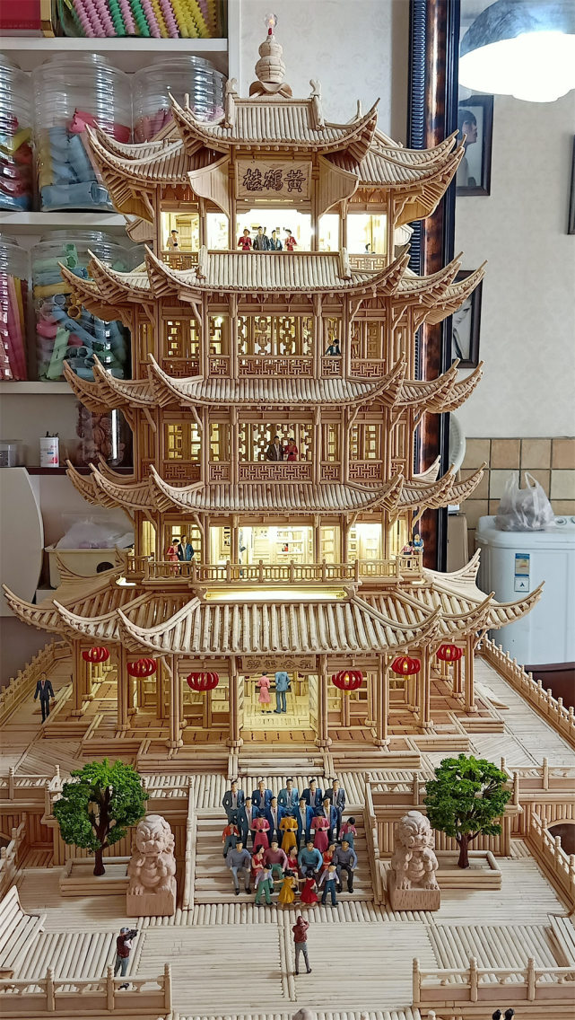 被理发"耽误"的工匠大师,用5465根筷子造出黄鹤楼