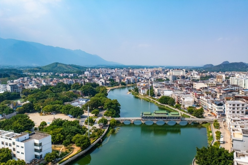 广西小众旅游目的地—富川,瑶族风情浓郁_腾讯新闻