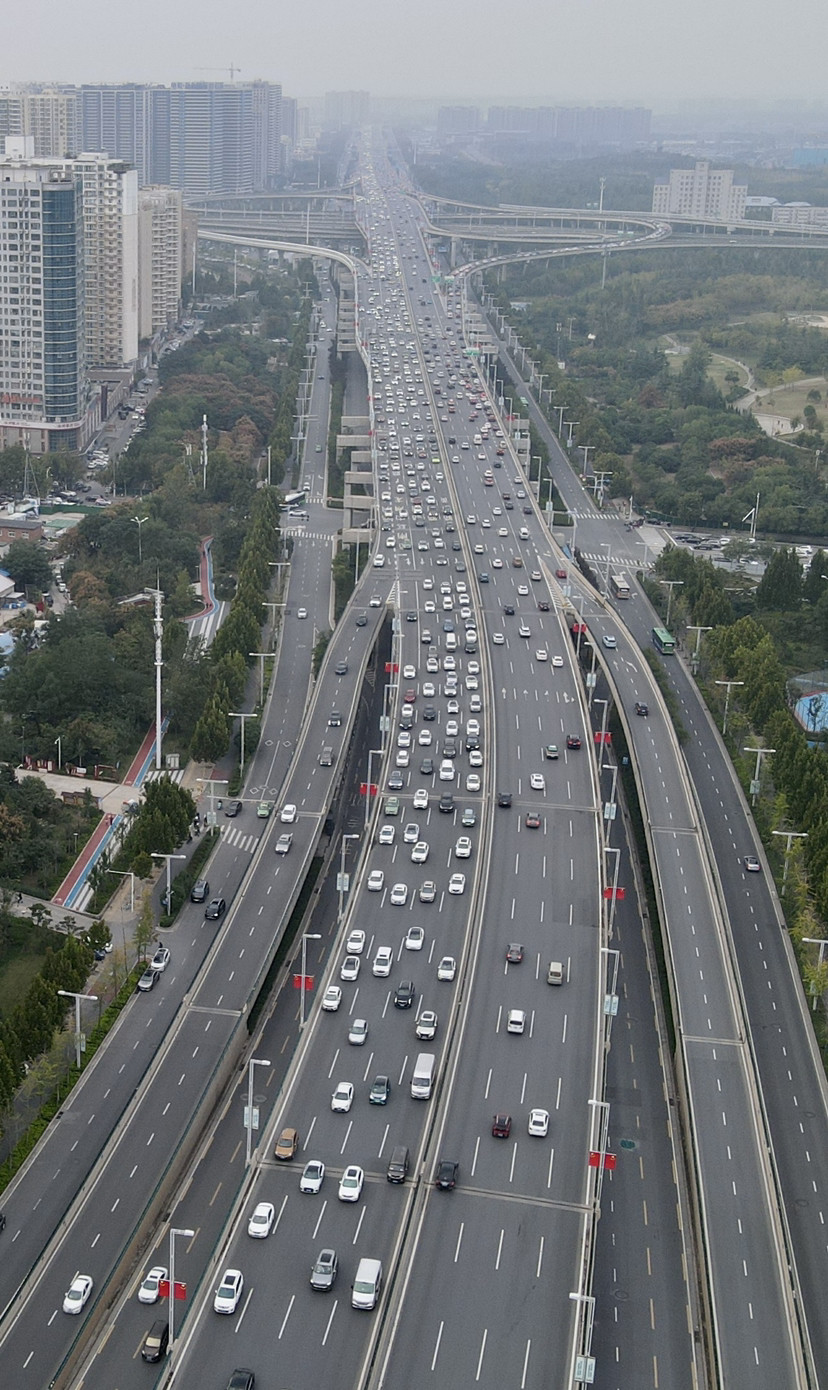 最新路况:郑州国庆假期返程高峰_腾讯新闻