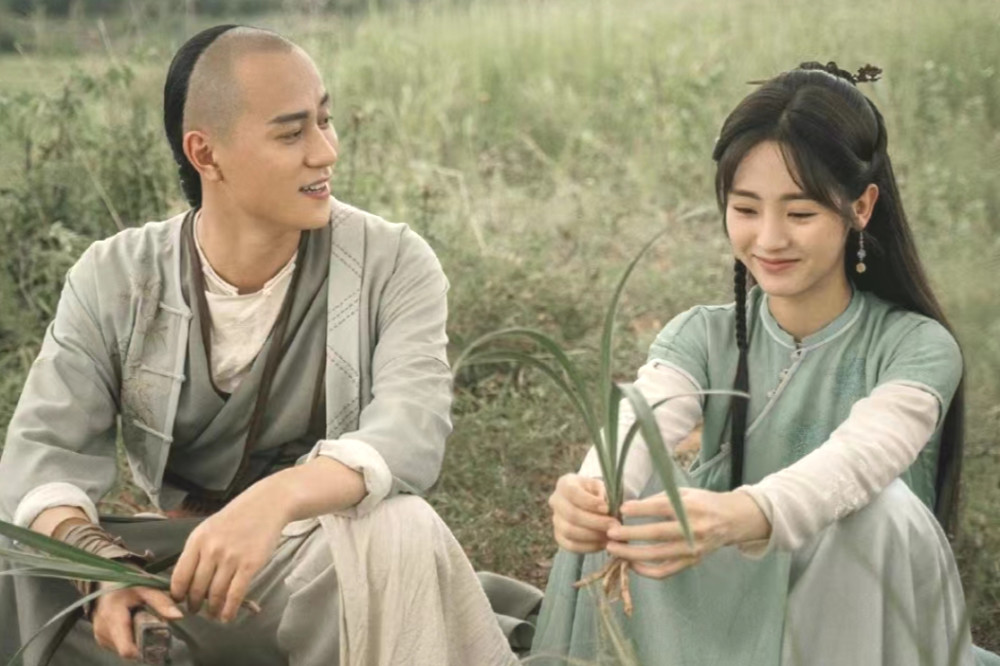 由秦俊杰,梁洁,邢菲,林雨申领衔主演的电视剧《飞狐外传》完美收官