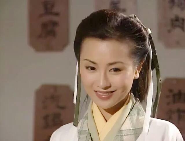 港星袁洁莹:《人龙传说》小鱼很经典,因健康原因淡出,如今安好