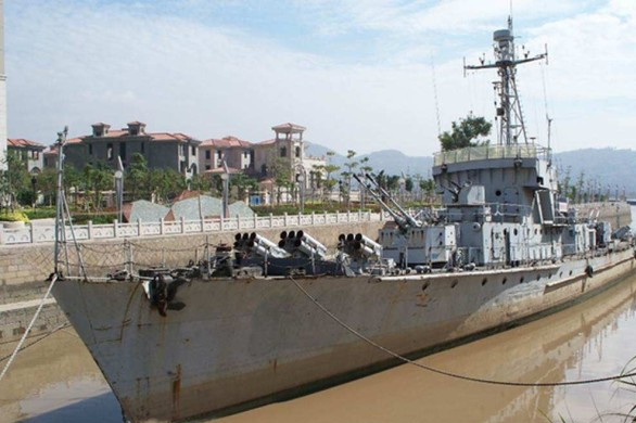 我国海军曾大量装备的猎潜艇,是什么军舰?