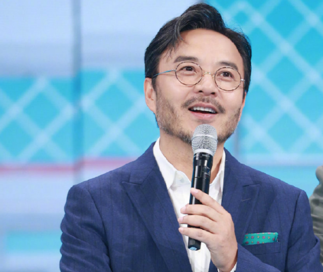 《天天向上》停播汪涵被集火,代言爆雷主持翻车,他的责任最大?