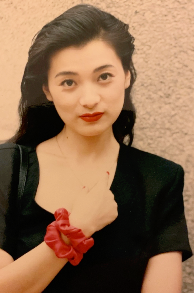 但是看过她演的剧,一定会有一种恍然大悟之感;而且年轻时的阎青妤真的