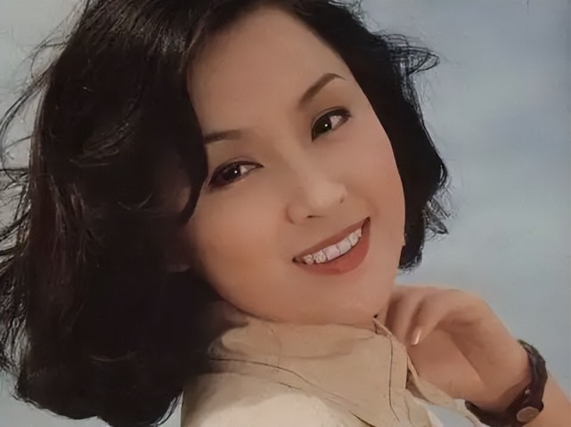 今年74岁的甄珍是台湾知名演员,在上个世纪60,70年代,曾红极一时.