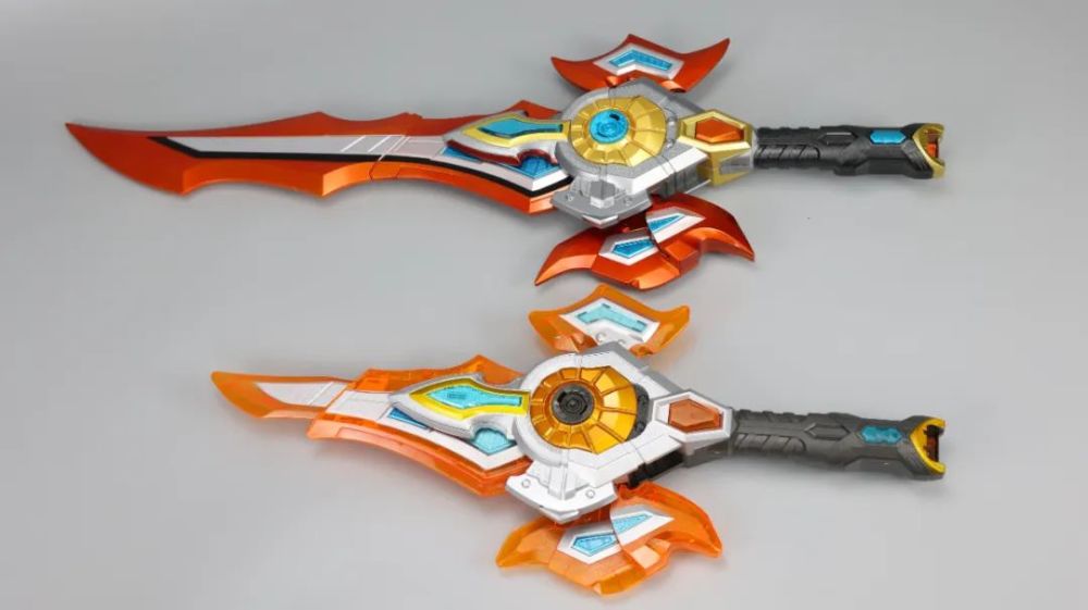 《铠甲勇士拿瓦》十周年版熔麟刀开箱!_腾讯新闻