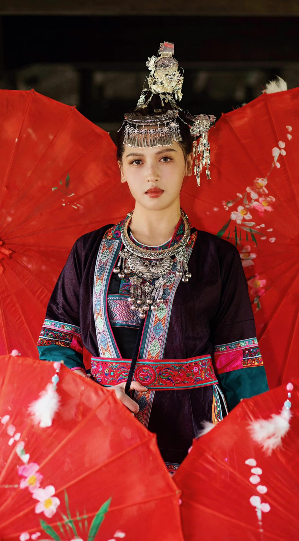 【八桂好网民】阿靖:"95后"壮族女孩用镜头记录家乡_腾讯新闻