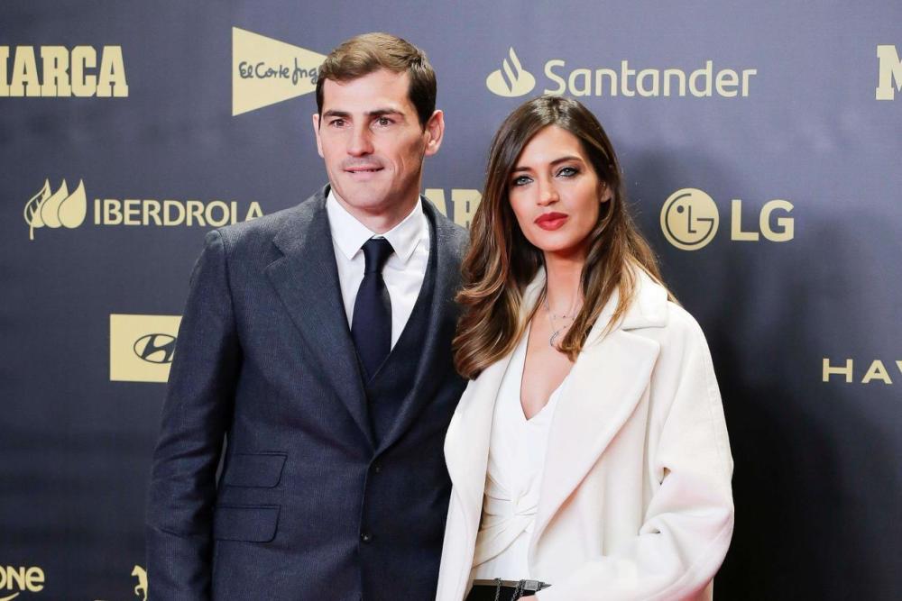 突发前皇马巴萨队长普约尔卡西曝光恋情可2人妻子都是性感美人