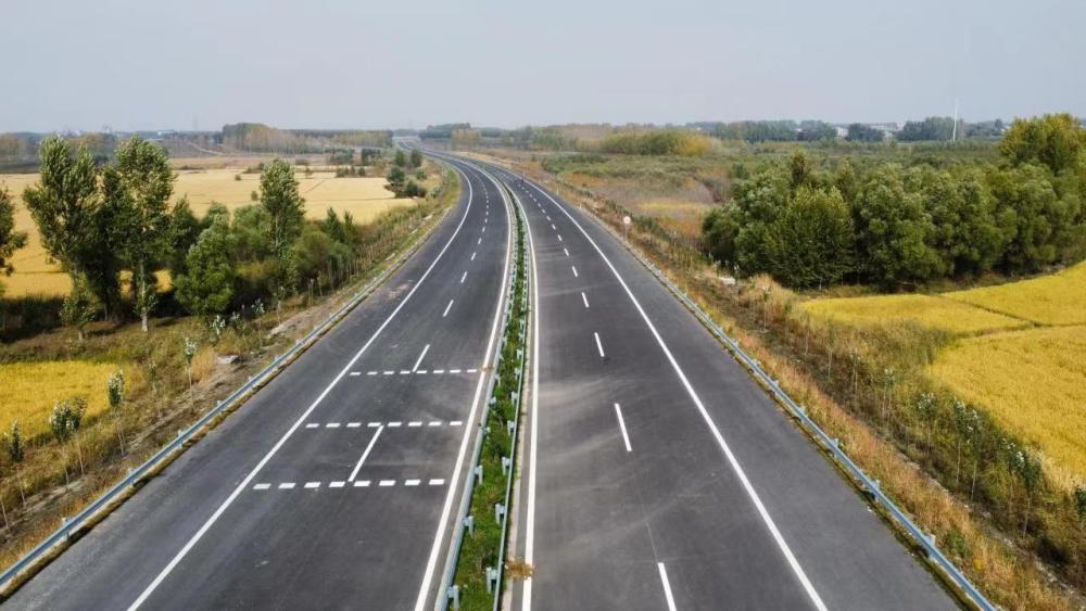 北黑公路(中源大道-呼口大桥)主体施工完毕_腾讯新闻