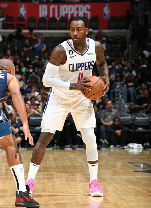 沃尔:我仍然可以隔扣对手