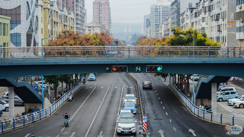 百年记忆的晋城南大街,成为了晋城夜市打卡新地标!你还记得吗?