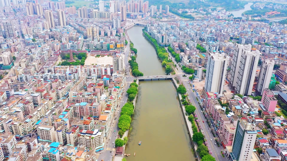 十年答卷十年城市建设内优外拓南雄城区美如画