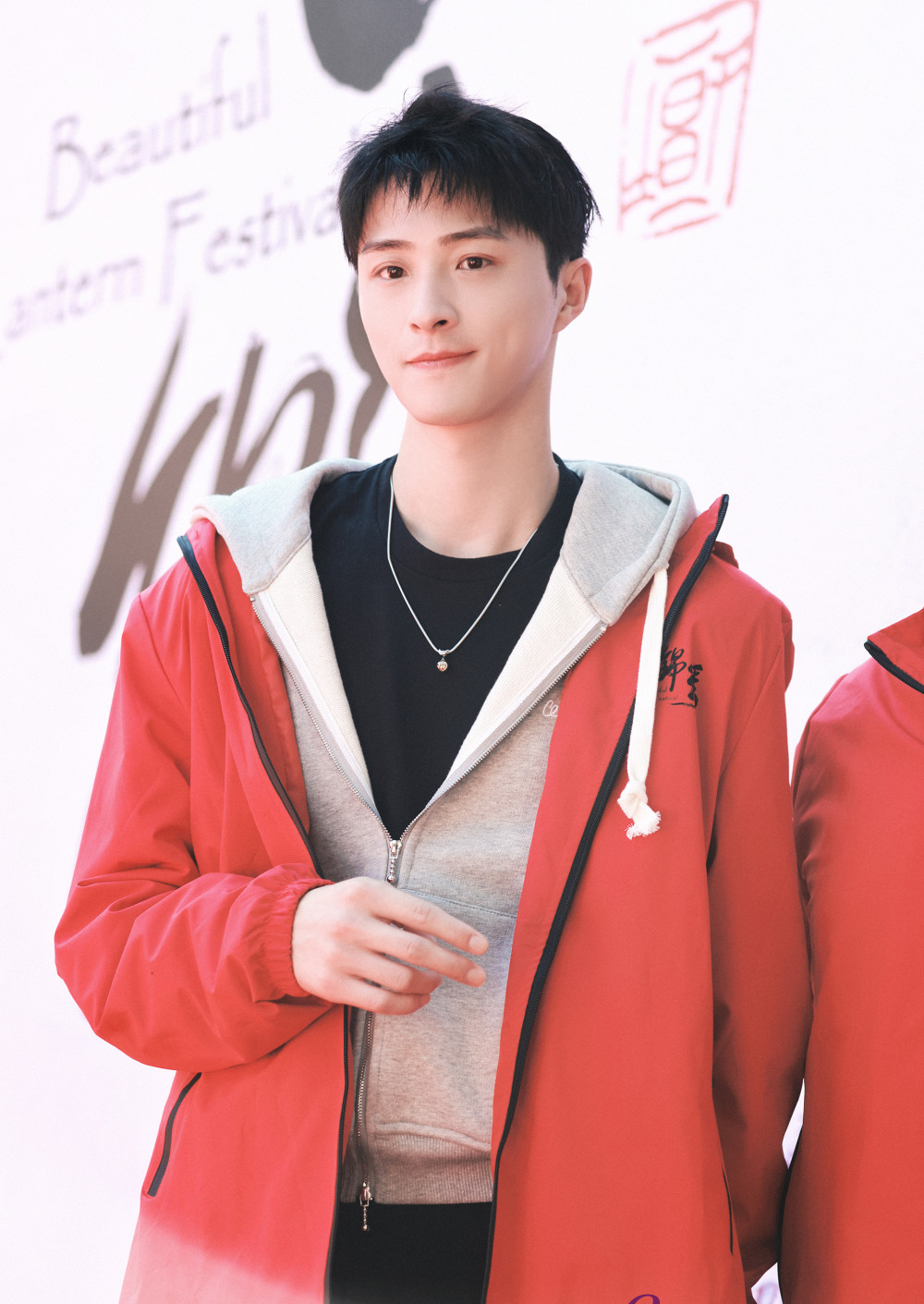 十八线男演员葛秋谷先搭档周洁琼后合作孟子义资源逆天啊