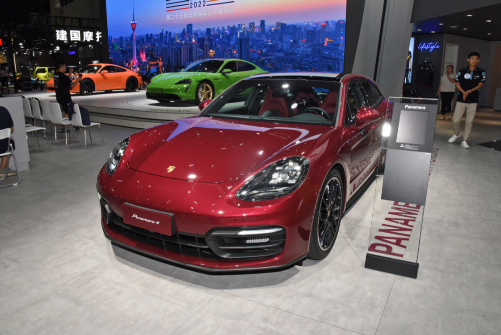 保时捷帕拉梅拉:永远年轻,绝对优雅_腾讯新闻