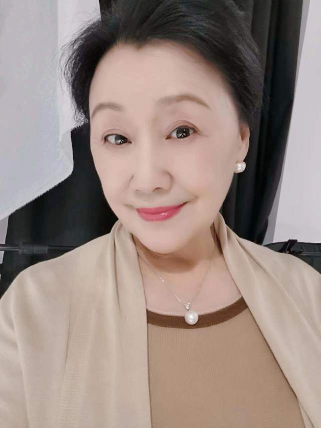演员李桂莲:荧屏常青藤,舞台文华奖