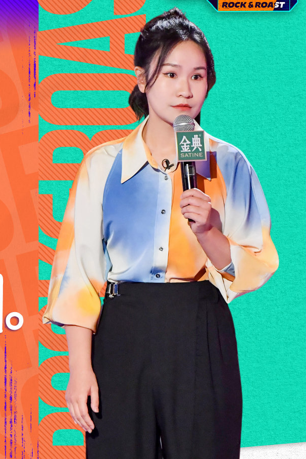 私荐|《脱口秀大会5》上杨笠,思文,广智们……穿啥呢?
