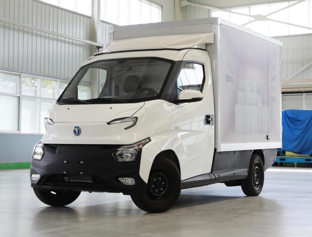 五征飞碟四轮小车上市,外观很前卫时尚,不用烧油,叫板五菱荣光_腾讯