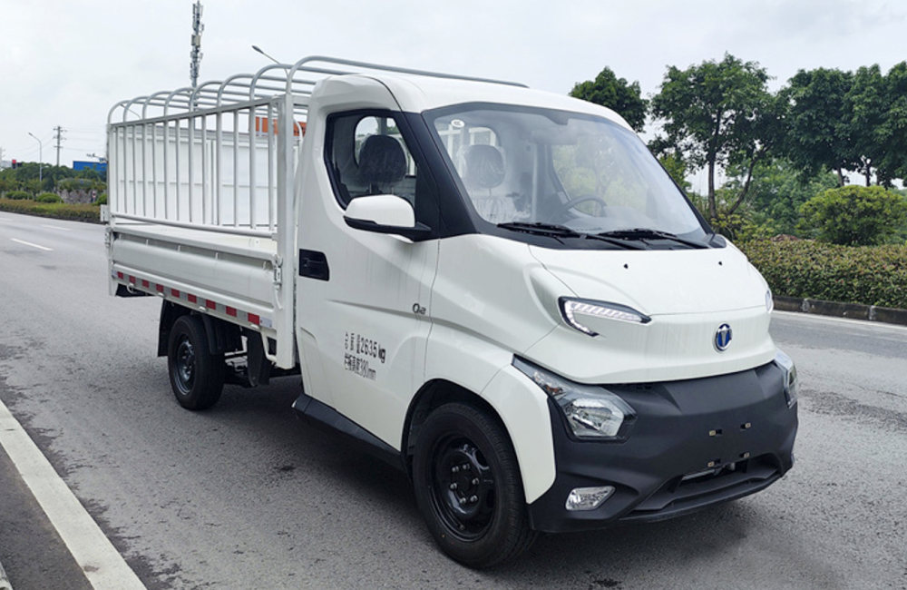 近日,五征飞碟旗下一款全新纯电微卡,飞碟q2t新车型上市,新车为单排后