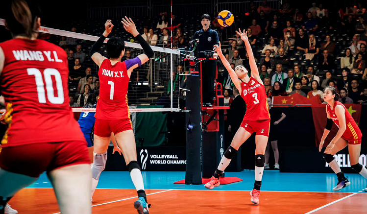 收视率第一中国女排出局赛后众生相球员遗憾蔡斌却笑了