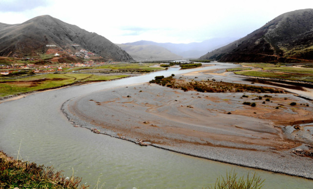 阿须草原:格萨尔王的故乡