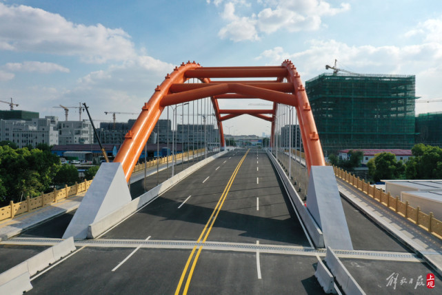 连通闵行徐汇景东路跨春申塘大桥已竣工预计本月底通车