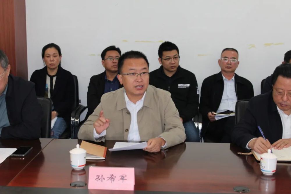 活动中,省督导组先后来到滨州市技师学院,博兴县博奥学校通过查阅资料