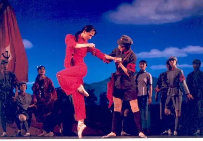 她们才是中国优雅：芭蕾舞台上的三朵“琼花”磁课校区