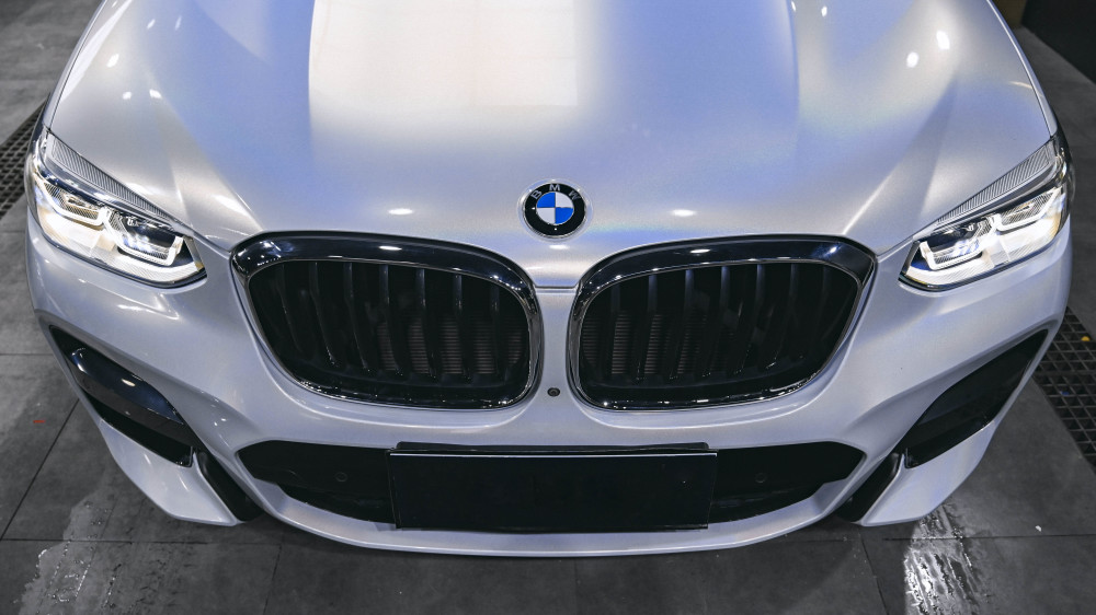 unic | 宝马x3改色镭射白