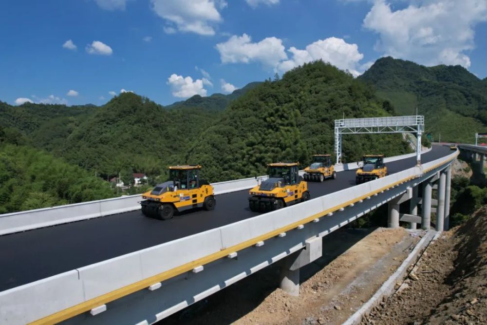 临建高速建设进入冲刺阶段!先行段预计今年年底建成_腾讯新闻