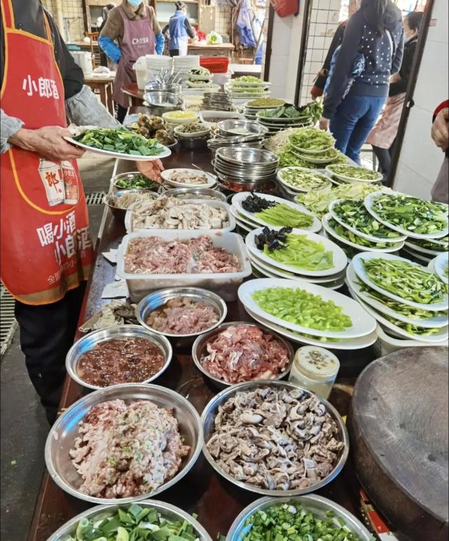 成都龙潭寺快餐服务图片