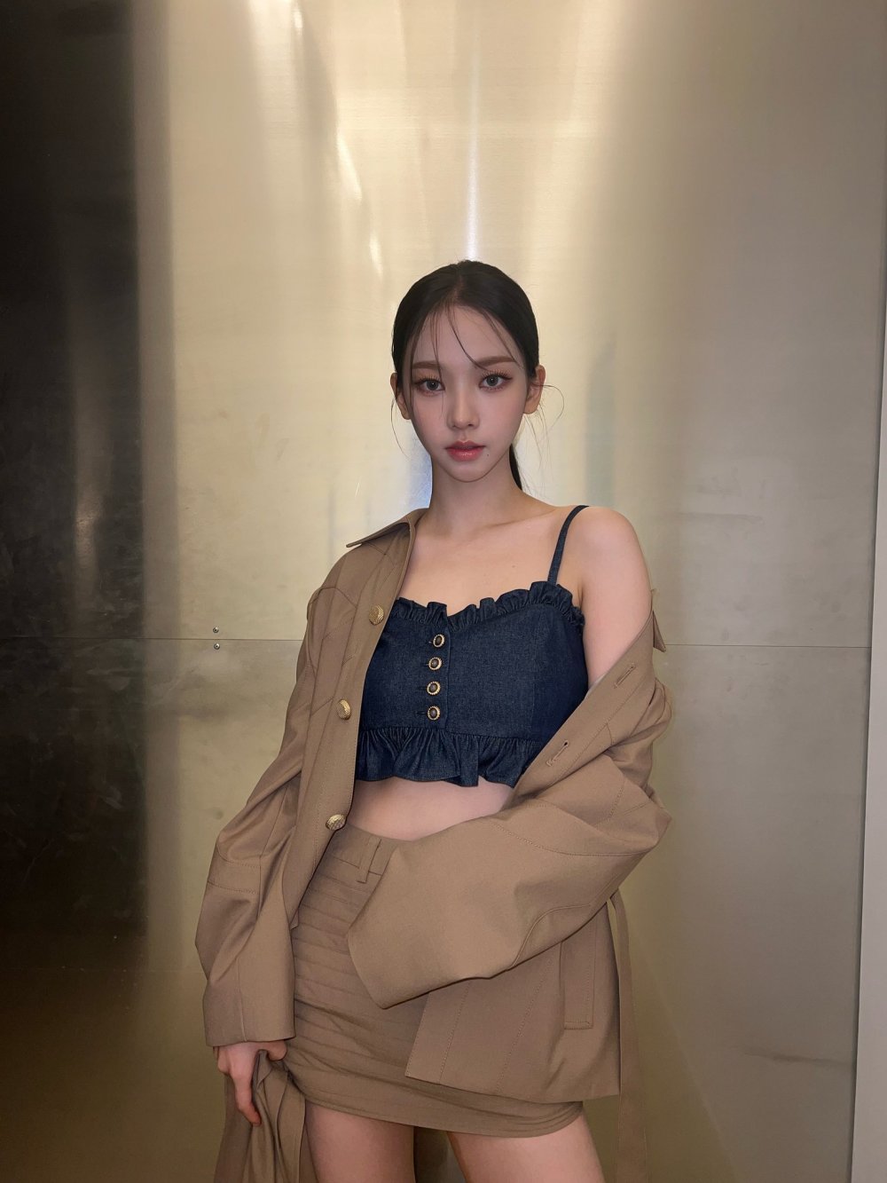 人间aiaespa柳智敏不真实的美貌流畅肩线蚂蚁腰吸睛