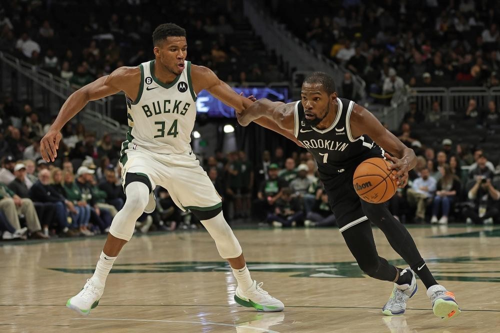 雄鹿97:篮网107,字母哥当爹又当妈,一把辛酸泪_腾讯新闻