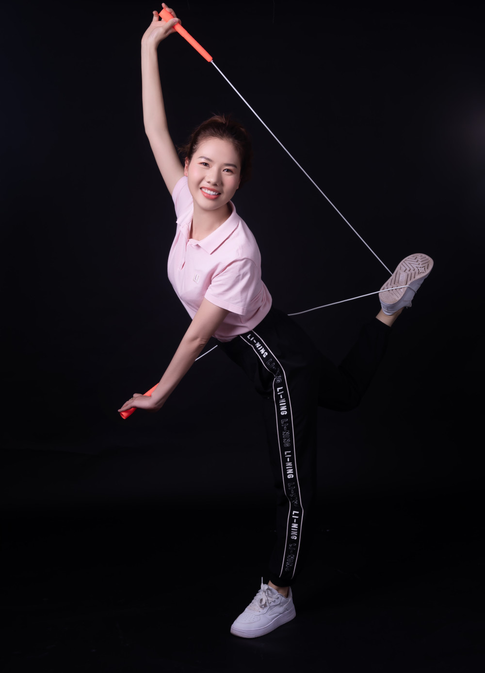 长沙90后美女体育老师带学生玩转花样跳绳网友惊呼太酷了