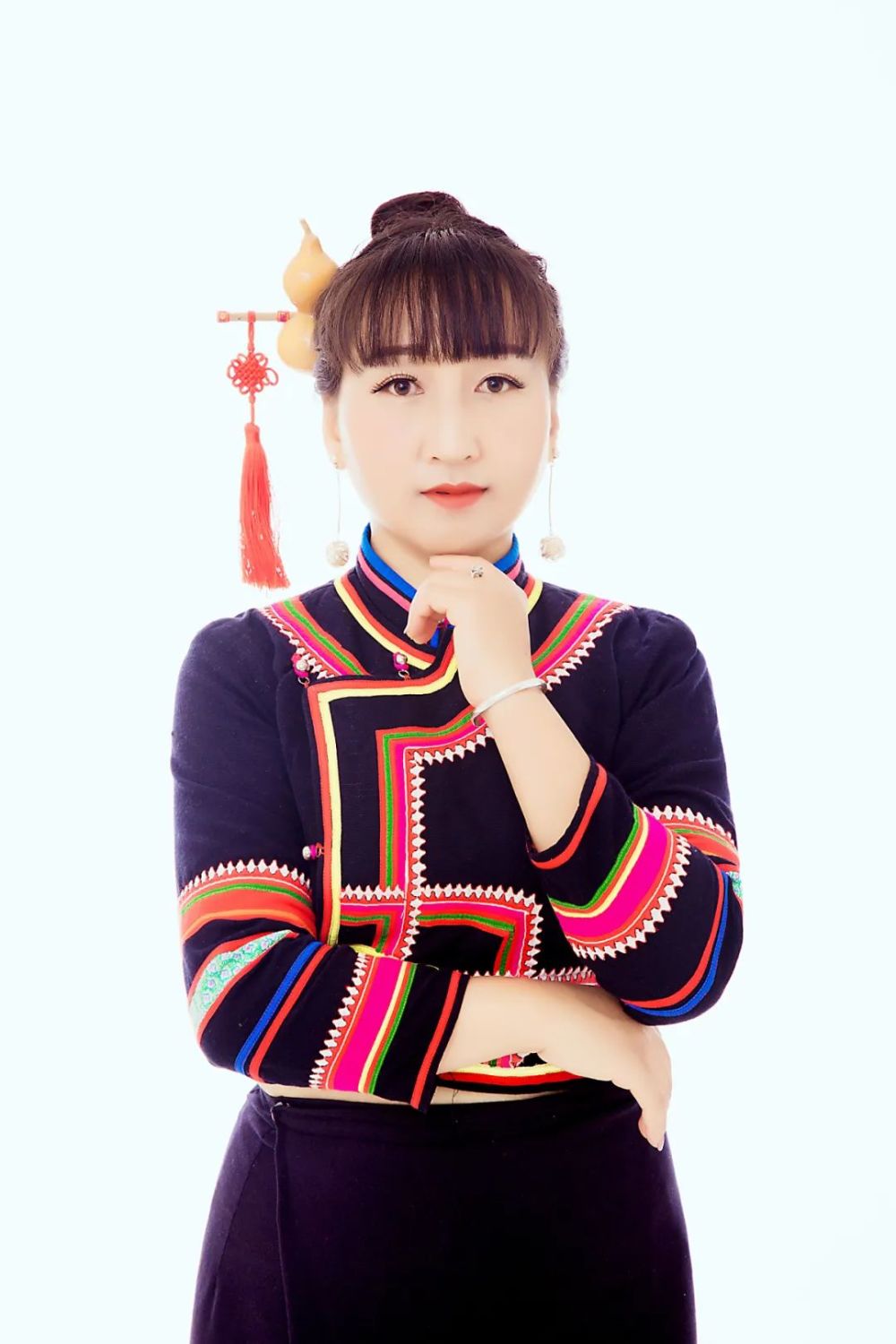 二十大代表风采|李娜倮:用歌声传承拉祜文化奏响幸福乐章_腾讯新闻