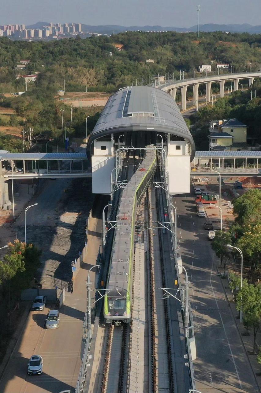 长株潭城际轨道交通西环线一期工程今日通车试运行_腾讯新闻
