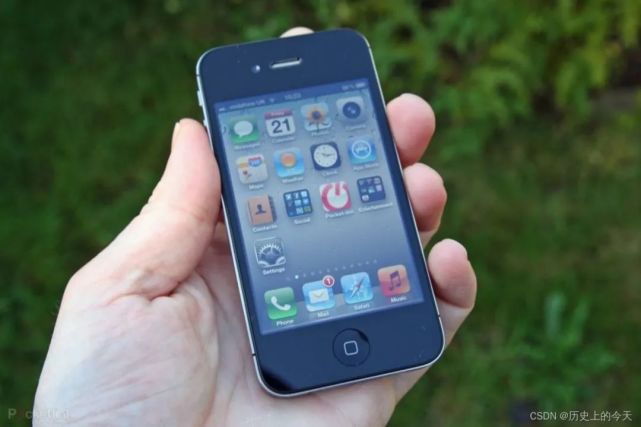 历史上的今天：iPhone 十年之变；英国计算机协会成立；第一个 C++ 编译器诞生_腾讯新闻