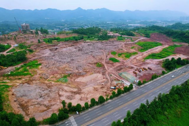 重慶市璧山區黛山大道以東,渝蓉高速以北,重慶中醫藥學院以西建設地點