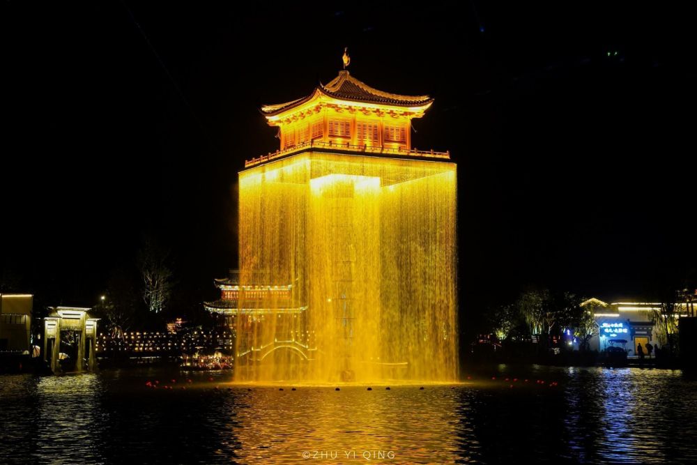 婺源新晋网红度假胜地,夜色绚烂的婺女洲,感受徽韵夜生活_腾讯新闻