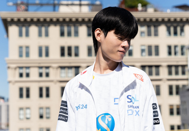 deft为自己不成熟道歉在edg时思乡病太严重感谢粉丝仍旧喜欢