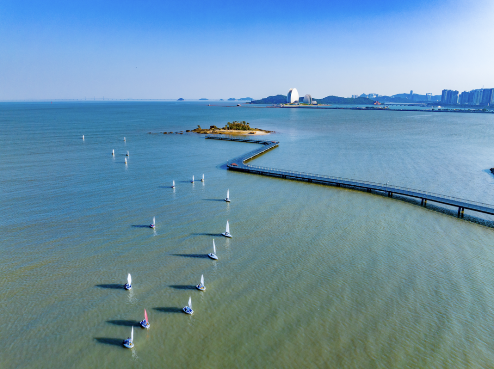 感受浪漫风情海岸线,海天驿站景观栈道开放啦!_腾讯新闻