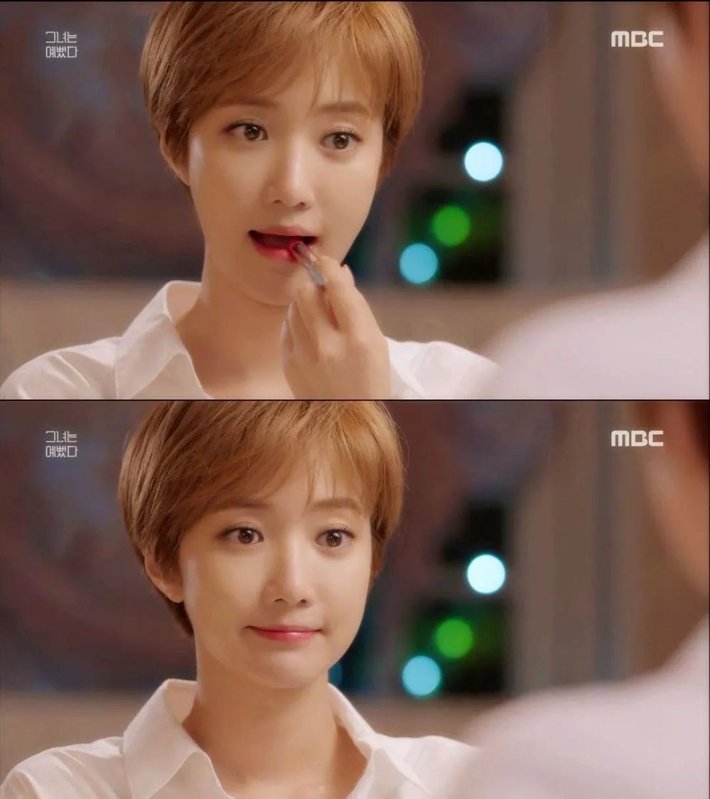 说到这部剧,你首先想起来的是面孔青涩的迪丽热巴,黄正音,还是短发