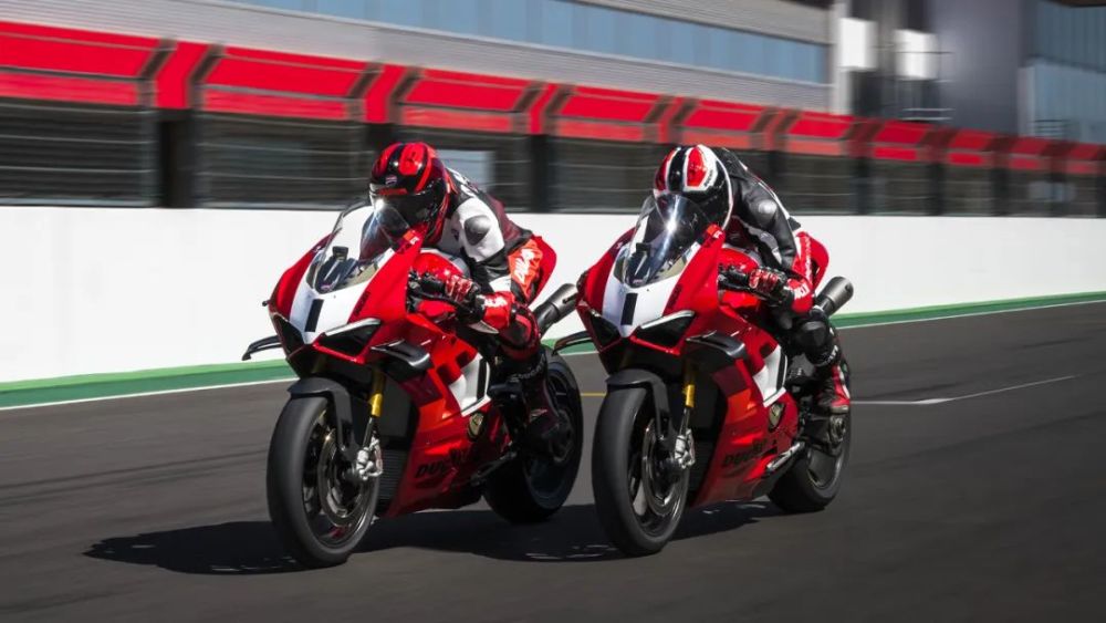 杜卡迪v4超級跑車 panigale v4 r 國外發布_騰訊新聞