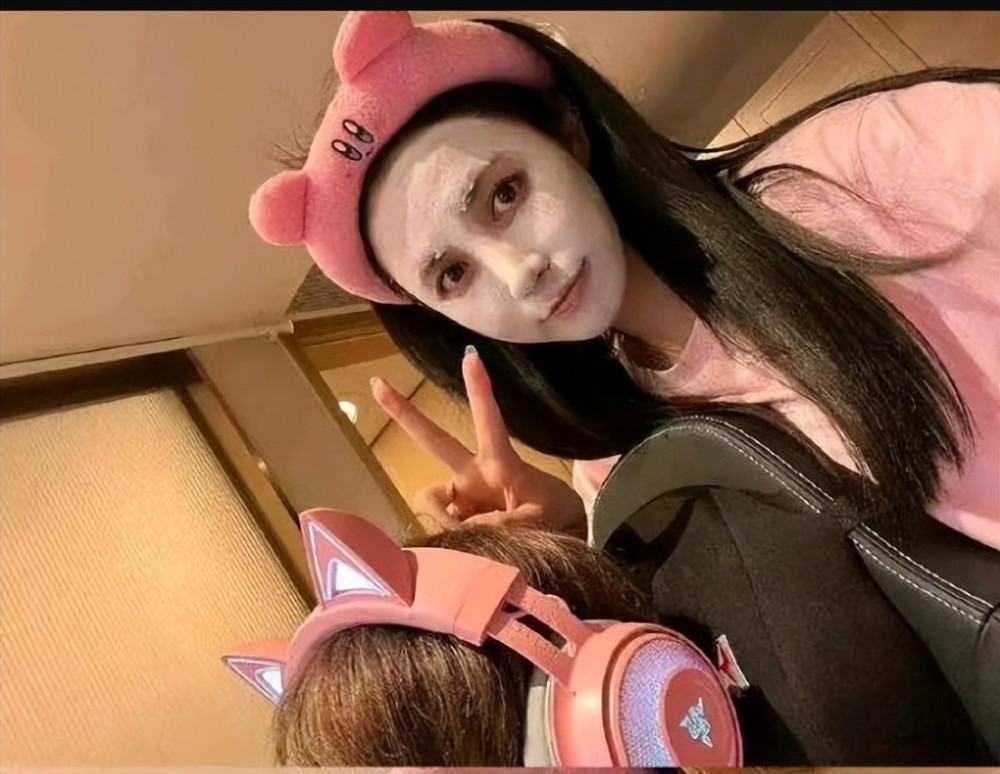 ag一诺恋情石锤,大九岁女友太想秀恩爱,狼队fly女友是嫂子榜样_腾讯