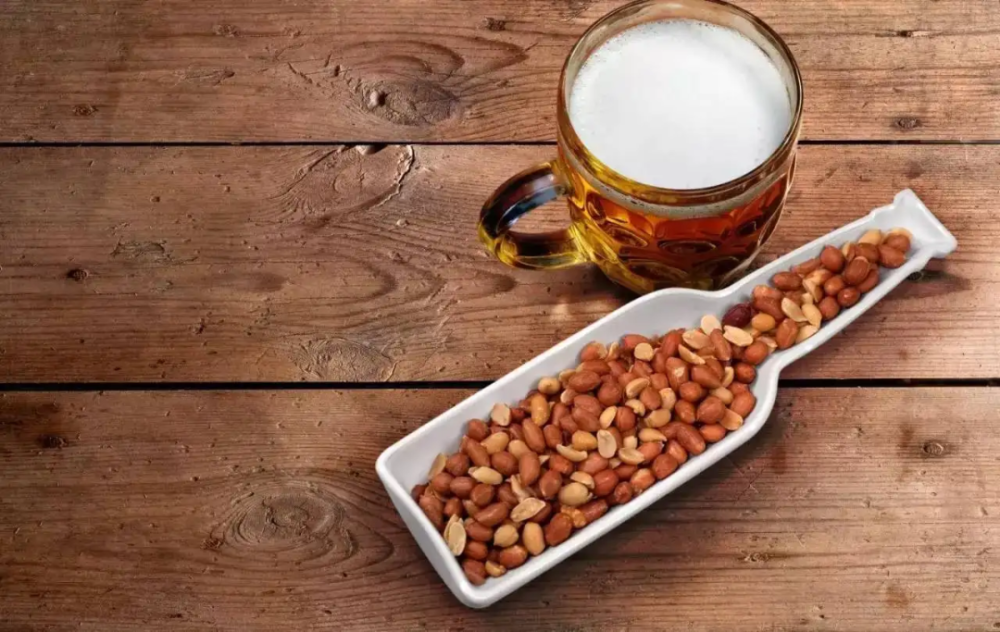 为什么说花生米与酒是绝配