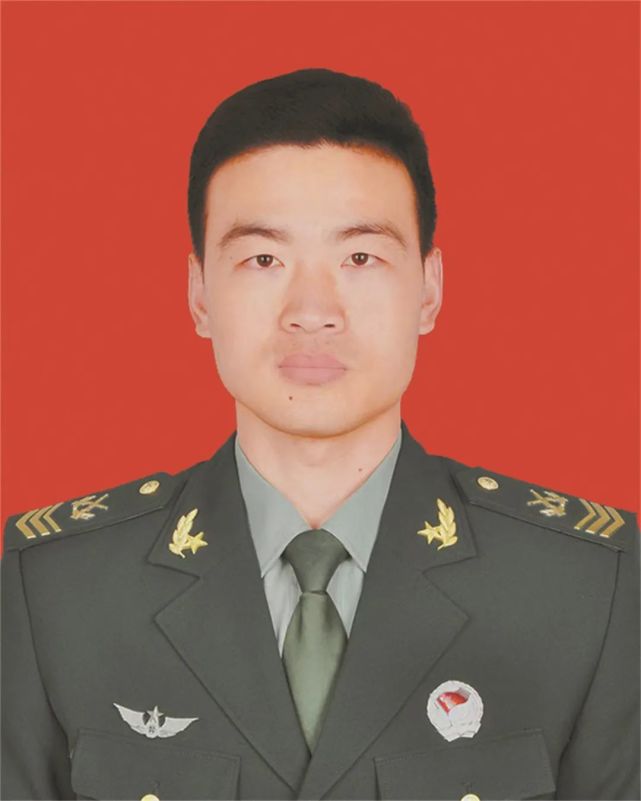 11李硕第75集团军某旅少校参谋12李燕曦第81集团军某旅中校营长13杨